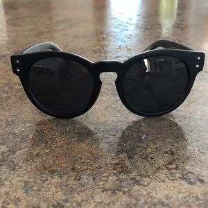 Quay Australia - High Emotion Sunglasses